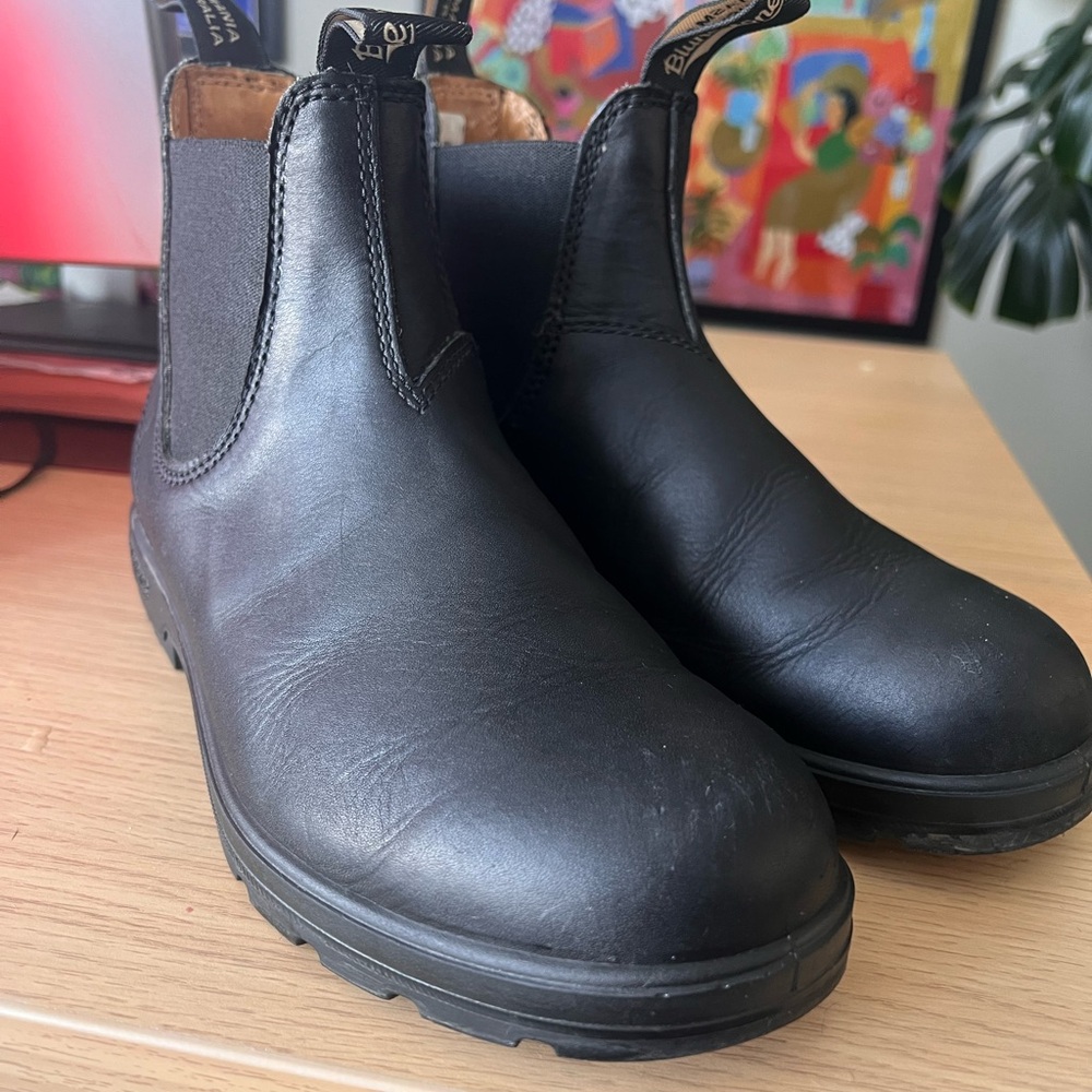 Blundstones Classic 550 Chelsea Boot Women’s 9.5 / m 7.5 black / AU 6.5 - BL558